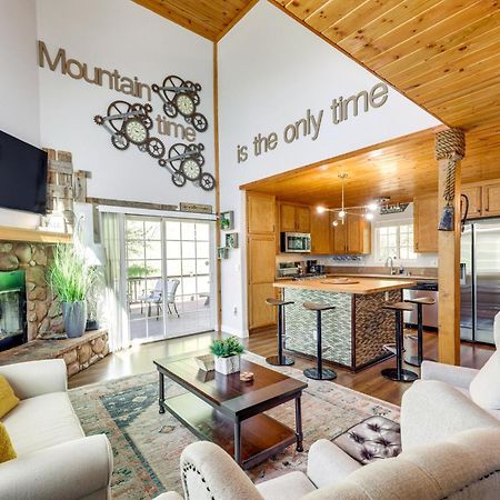 Remodeled Crestline Retreat Walk To Lake Gregory! Екстериор снимка
