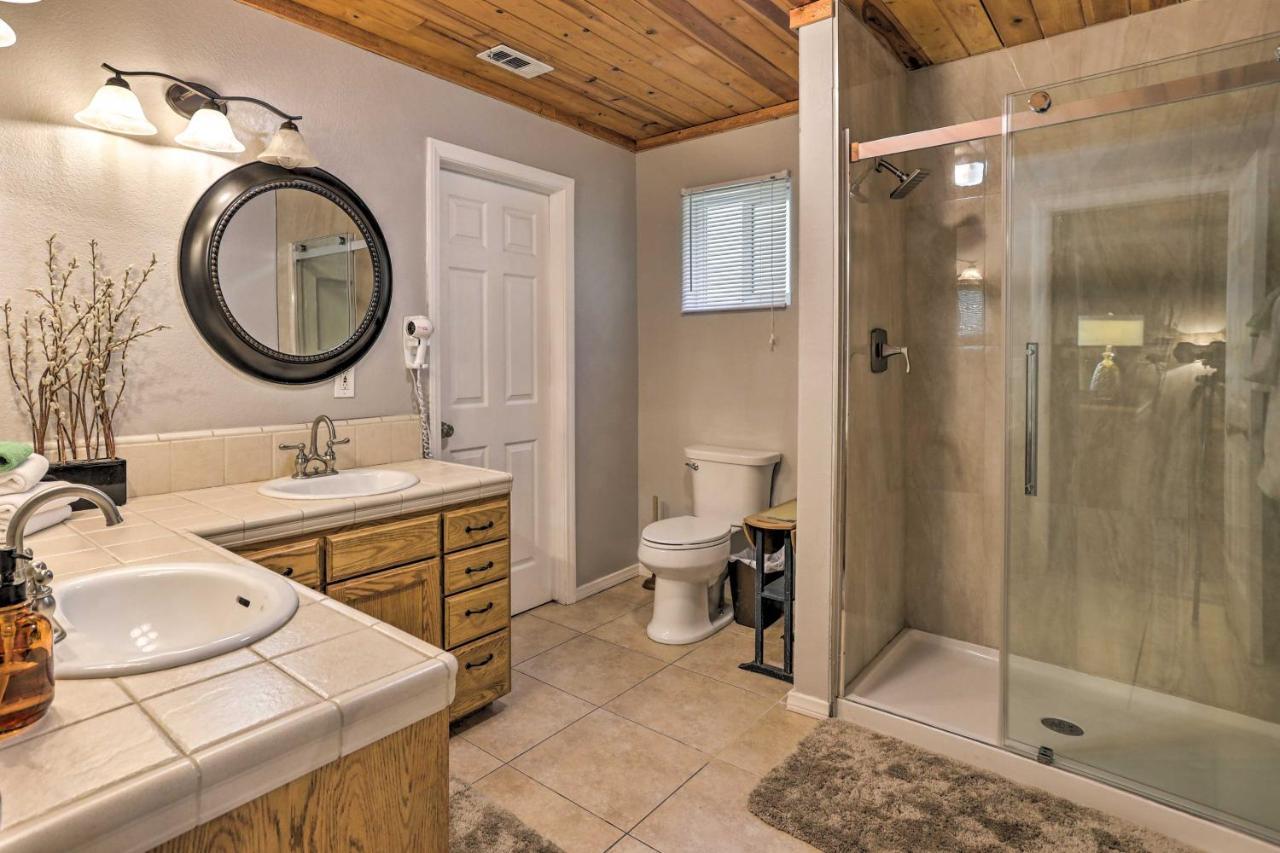 Remodeled Crestline Retreat Walk To Lake Gregory! Екстериор снимка