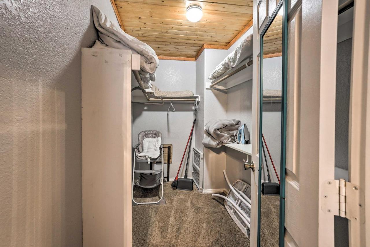 Remodeled Crestline Retreat Walk To Lake Gregory! Екстериор снимка