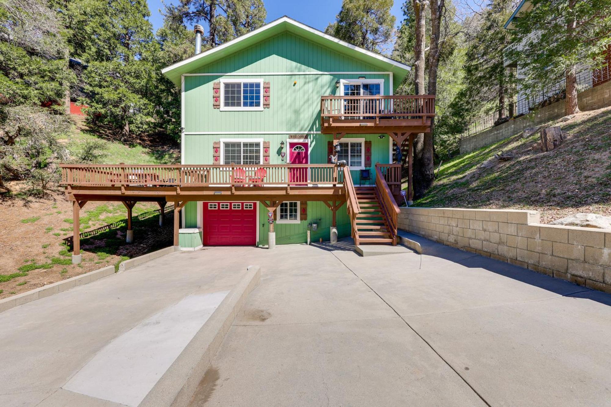 Remodeled Crestline Retreat Walk To Lake Gregory! Екстериор снимка