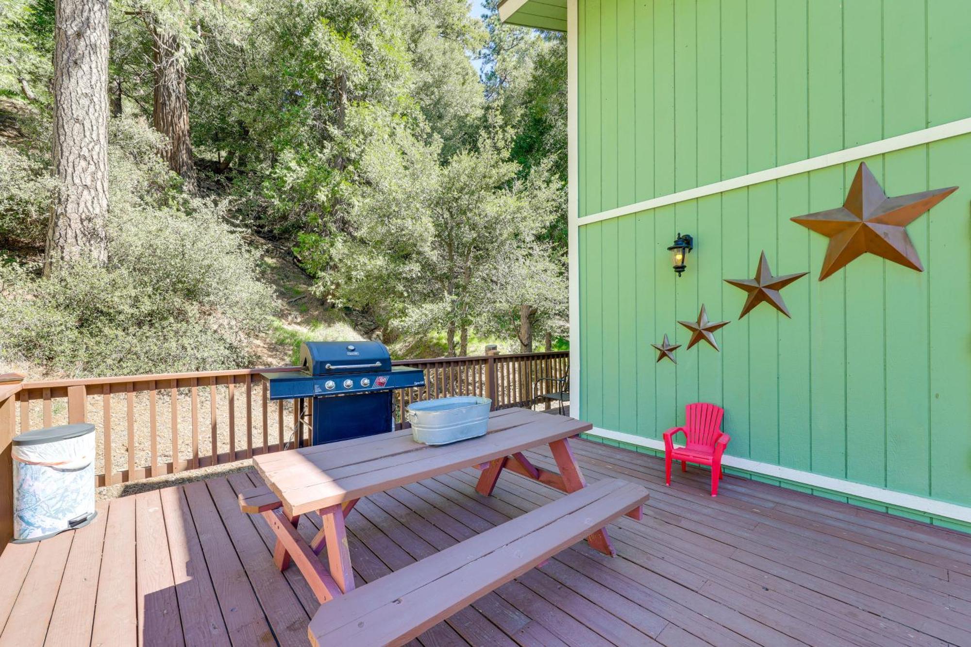 Remodeled Crestline Retreat Walk To Lake Gregory! Екстериор снимка